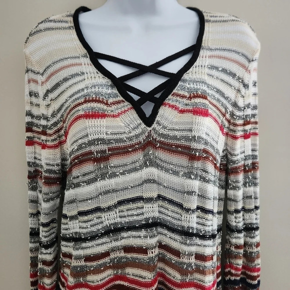 Nic+Zoe | Linen Blend V-neck Lightweight Textured Open Knit Sweater - Size M - Picture 2 of 8